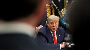 ٹرمپ نے کینیڈا پر 35 ٪ ٹیرف ڈال دیا ، آنکھیں دوسروں کے لئے 15 ٪ -20 ٪ محصولات