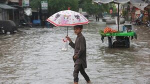 پاکستان مون سون کی 266 اموات میں سے نصف بچے ہیں