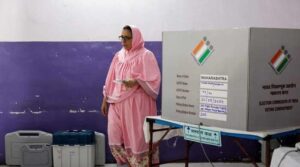 ہندوستان کے انتخابی رول پر نظر ثانی سے خوف اور غصے کو جنم دیا گیا ہے