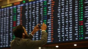 PSX پہلی بار اصلاحات کے طور پر 150،000 کو عبور کرتا ہے ، پیشن گوئی نے جذبات کو بڑھاوا دیا ہے