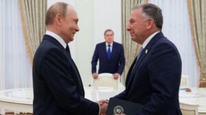 امریکی ایلچی نے ٹرمپ کی پابندیوں کی آخری تاریخ سے تین گھنٹے آگے پوتن سے ملاقات کی