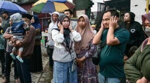 انڈونیشیا نے کانوں کو الگ کرنے والی 'حرام' اسٹریٹ پارٹیوں کو مسترد کردیا