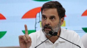 بی جے پی ، ای سی آئی نے 'ووٹ چوری' میں شامل ، راہول گاندھی کا الزام لگایا