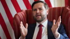 وینس کا کہنا ہے کہ یوکرین امن معاہدہ کسی بھی فریق کو مطمئن کرنے کا امکان نہیں ہے