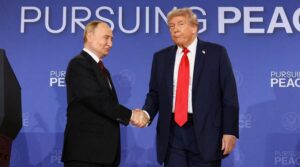 ٹرمپ کا کہنا ہے کہ پوتن کے سربراہی اجلاس کے بعد یوکرین 'ڈیل کرنا پڑے'