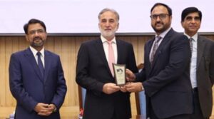 پاکستان کے سب سے بڑے مالی گھوٹالوں میں سے ایک میں نیب ریپیس نے دھوکہ دیا