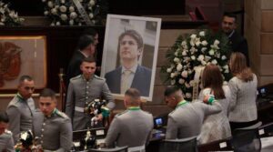 کولمبیا کے صدارتی امید مند یوریب شوٹنگ کے دو ماہ بعد ہی فوت ہوگئے