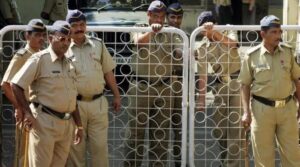 ہندوستانی پولیس نے 'کرائم بیورو' چلانے والے جعلی پولیس کو گرفتار کیا