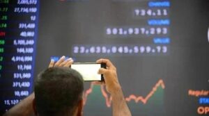 PSX ریکارڈ اعلی ، 165،000 پوائنٹس کی حد سے بڑھتا ہے