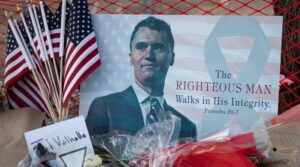 اس کا صحیح طریقے سے ماتم کریں ورنہ