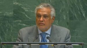 اقوام متحدہ میں ، پاکستان ہر عورت کو یقینی بنانے کے لئے فوری کارروائی کی کوشش کرتا ہے ، لڑکی غربت سے آزاد رہتی ہے