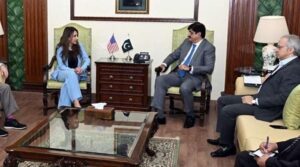 امریکی ایلچی نے کراچی کے دورے کے دوران معاشی ، سلامتی کے تعلقات کو تقویت بخشی