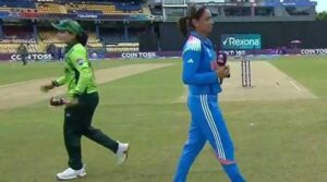 خواتین کے ورلڈ کپ کے حقیقت میں ٹاس پر پاکستان ، ہندوستان کے مابین کوئی مصافحہ نہیں