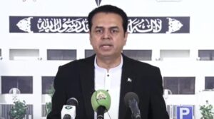 وزیر پریس کلب پر حملہ کرنے پر معذرت کرتے ہیں ، صحافیوں کے مطالبات پر عمل درآمد کی یقین دہانی کراتے ہیں